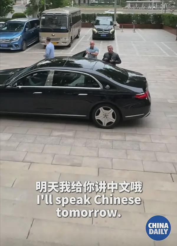 英伟达CEO黄仁勋首次中文演讲:直言好紧张(组图) - 4