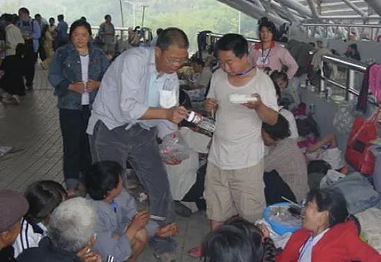 宗庆后去世一年后，才知道钟睒睒有多厚道（组图） - 10