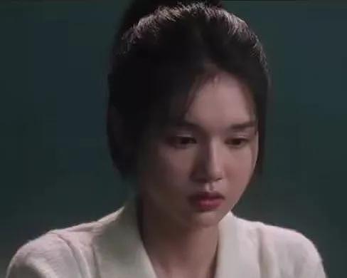 短剧盛典：刘念瘦成排骨精，余茵学聪明挡住恨天高，徐艺真变老气（组图） - 12