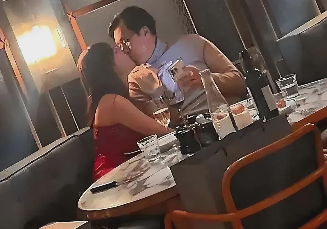 “巨咪”网红的瓜！靠“二奶命”致富，与已婚富豪同居9年，生4个孩子（组图） - 21