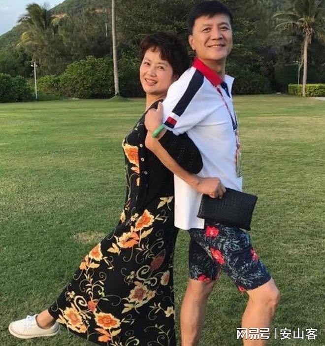 儿女都是债，闺女离婚儿子大龄单身，58岁茹萍风光背后也难逃辛酸（组图） - 21