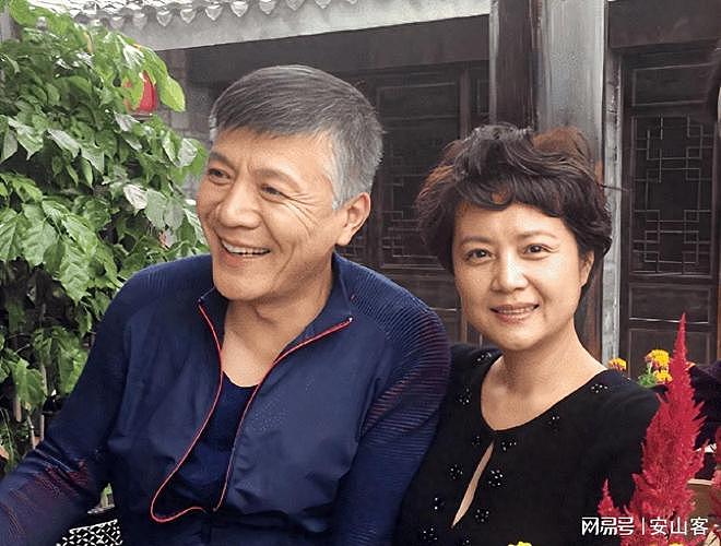 儿女都是债，闺女离婚儿子大龄单身，58岁茹萍风光背后也难逃辛酸（组图） - 20