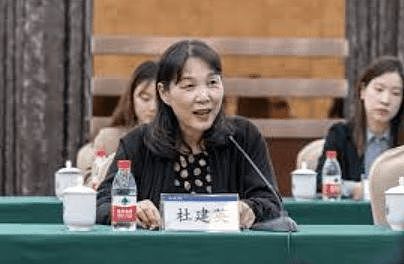 遗产战进入高潮，关键时刻“影子夫人”杜建英资金出状况（组图） - 2