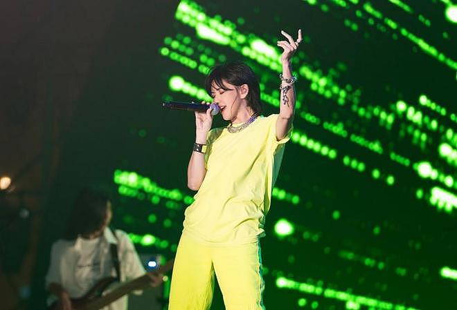 韩红发文暴露孙燕姿的真实人品,这次,她让整个娱乐圈“沉默”了(组图) - 21