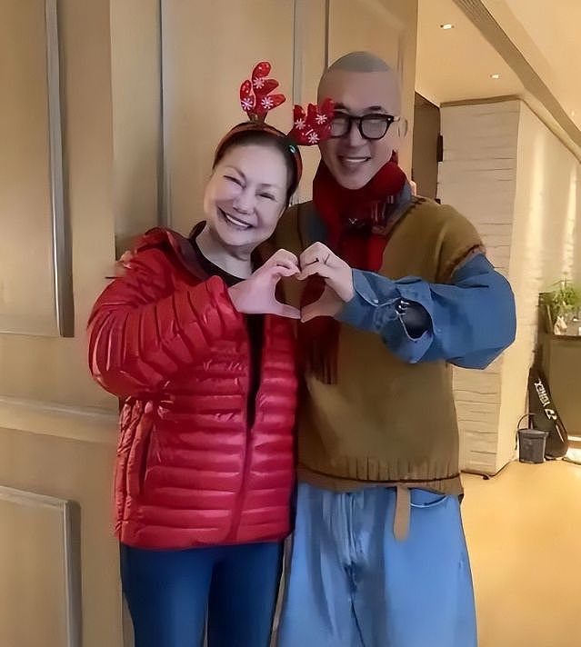 S妈按捺不住,再发文沦为“笑话”,具俊晔成调侃对象,小菲乐了(组图) - 2