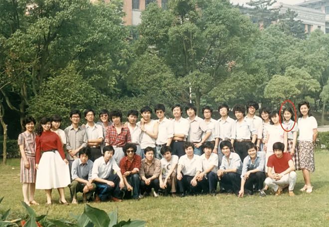 杜建英暗线蛰伏三十年,宗馥莉女帝宝座还稳吗?(组图) - 16