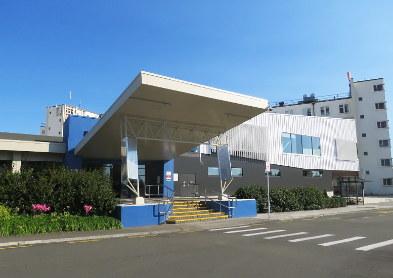 “我们无能为力！”奥克兰混凝土卡车事故后续：死者为38岁华人司机！NZ学校发生火灾，警方紧急寻人！女子因“大麻蛋糕”被捕（组图） - 13