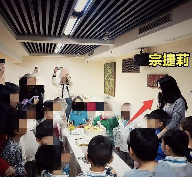杜建英暗线蛰伏三十年,宗馥莉女帝宝座还稳吗?(组图) - 81