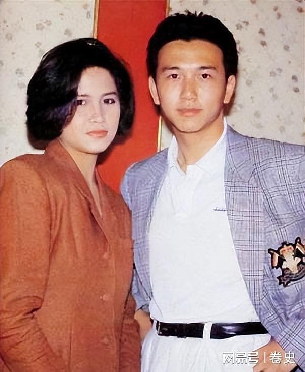 温兆伦现状:60岁依然很帅,三婚娶小20岁赵庭,10岁女儿更像妈妈(组图) - 9