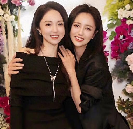 同样都是国民女神，如今再看董璇佟丽娅这对好闺蜜，才知差距在哪（组图） - 1