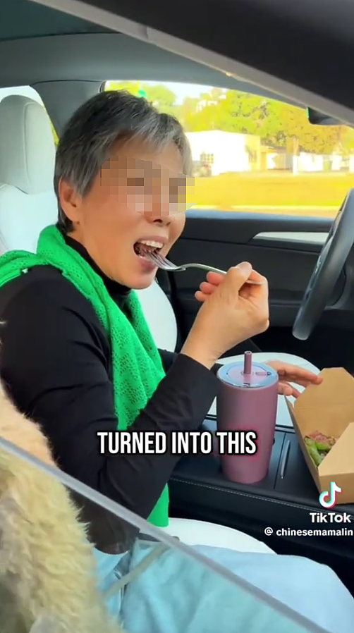 和白人老公吃大餐,把亲妈留在车上吃打包菜?!中国女生被网友骂爆,妈妈出来道歉...(组图) - 4