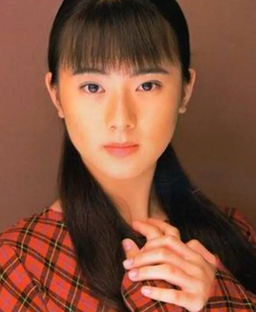 45岁女演员家中身亡!被发现时已腐烂,死因曝光(组图) - 2