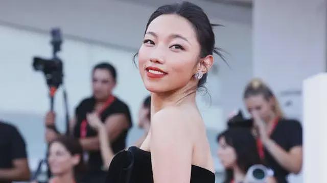 特权阶层接连爆雷,中国网民震怒(组图) - 1