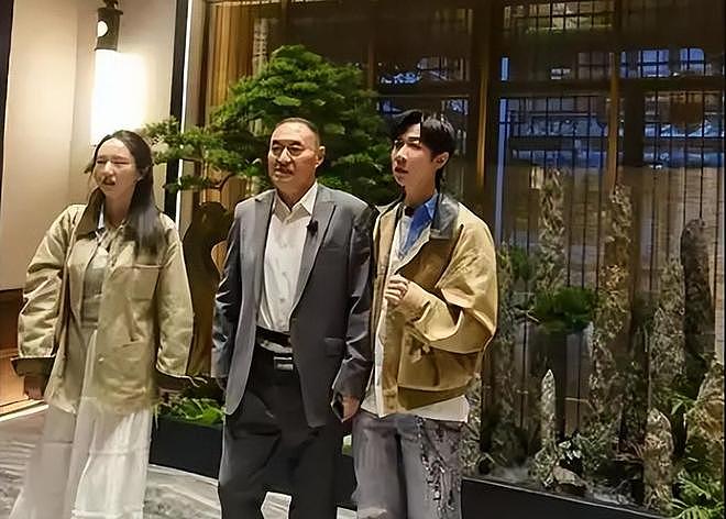 刚走红就塌房？被丑闻缠身的张维伊，看着远不像表面那么简单（组图） - 16