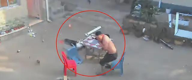 煤气爆炸后续！爸爸先跑，母女俩严重烧伤，治疗要100万，家属回应（视频/组图） - 11
