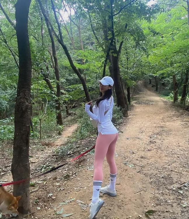 【美女】体重过百的她却性感热辣，恰到好处的肉感看了简直让人心跳加速（组图） - 22