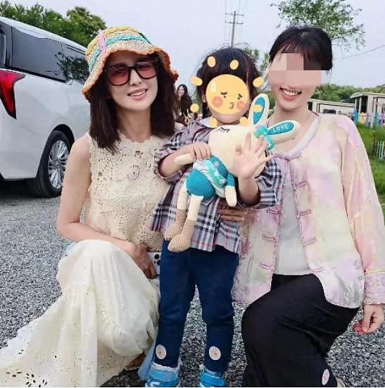 同样都是国民女神，如今再看董璇佟丽娅这对好闺蜜，才知差距在哪（组图） - 15