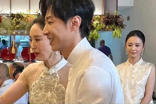 同样都是国民女神，如今再看董璇佟丽娅这对好闺蜜，才知差距在哪（组图） - 24