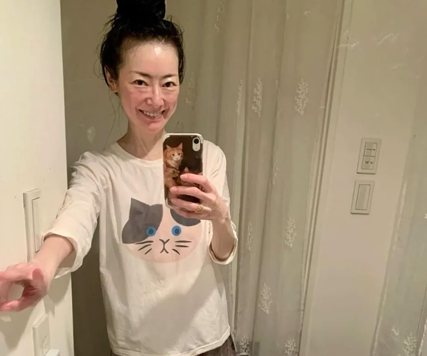 45岁女演员家中身亡!被发现时已腐烂,死因曝光(组图) - 5