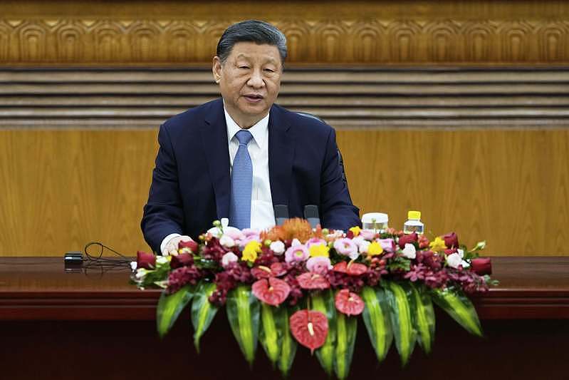习近平罕见批评地方政府，争相发展AI与新能源汽车（组图） - 1