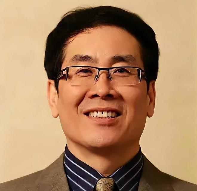 弟弟辟谣宗庆后还有多名子女,控诉宗馥莉自私,毁了宗老美好人设(组图) - 7