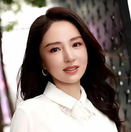同样都是国民女神，如今再看董璇佟丽娅这对好闺蜜，才知差距在哪（组图） - 18