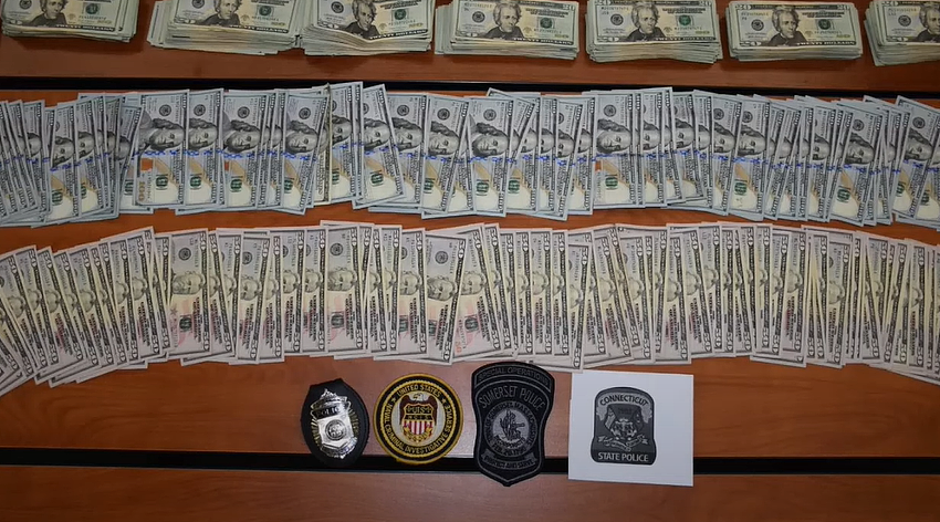 出大事了！华裔女老板被警察盯上，连海军特工都出动了！现场还查获大量现金...（组图） - 3