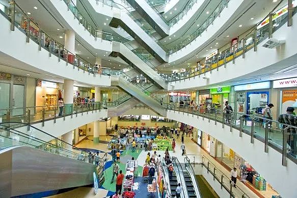 澳洲女生在新加坡逛商场：“像进了地狱之门”（组图） - 2