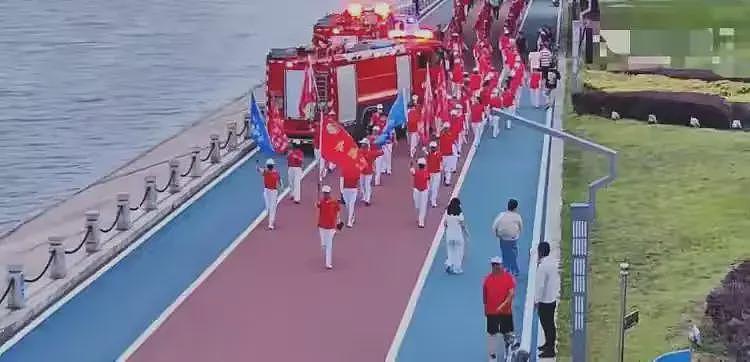 后续！暴走团领队嚣张回应，央媒发文严厉批评，这下警方尴尬了（组图） - 10