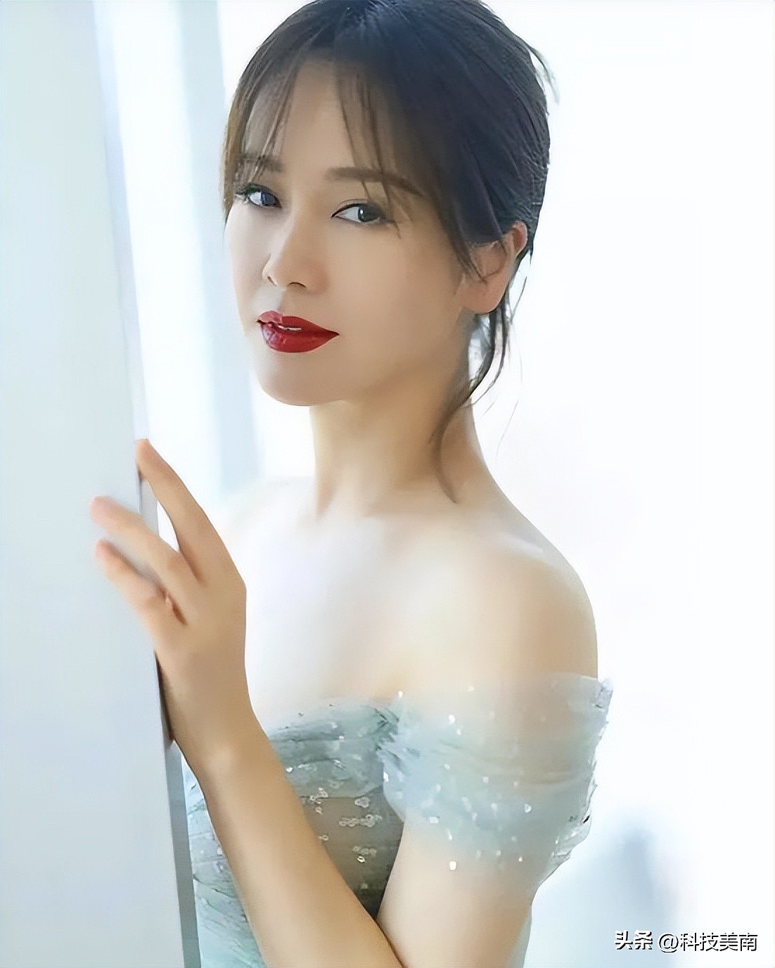 深扒左小青上位史,靠包养陪睡上位,风生水起(组图) - 2
