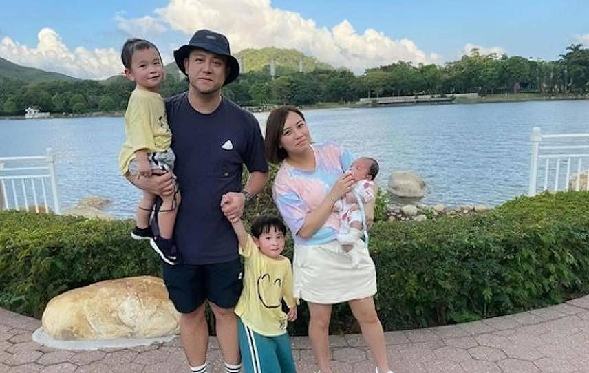 一家六口无家可归?香港知名男星回应离婚传闻,否认“妻离子散”(组图) - 4