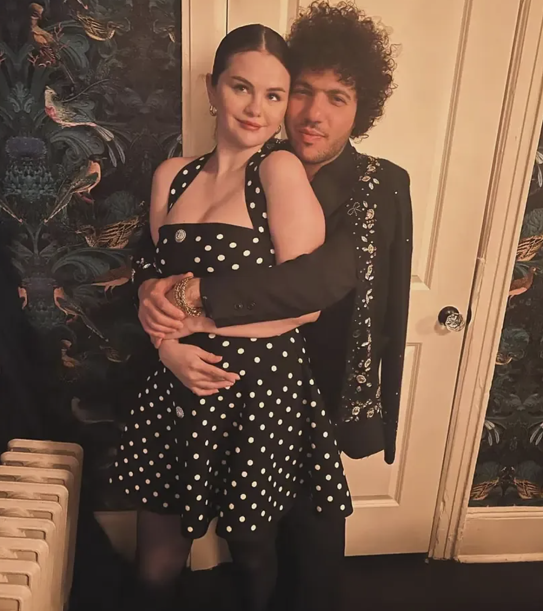 赛琳娜婚期已定?将与挚爱男友举办盛大秋日婚礼,巨星好友霉霉或全程参与当“花童”?(组图) - 20