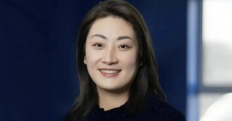 14岁便知父亲婚外情?“布鞋首富”隐秘子女曝光,铁腕女儿遭至亲背刺(组图) - 30