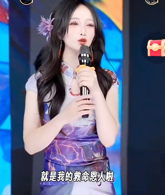 河南电视台,00后女记者转行“擦边主播”,从“法治节目”到“扭腰摆臀”,这跨度有点大啊(组图) - 29