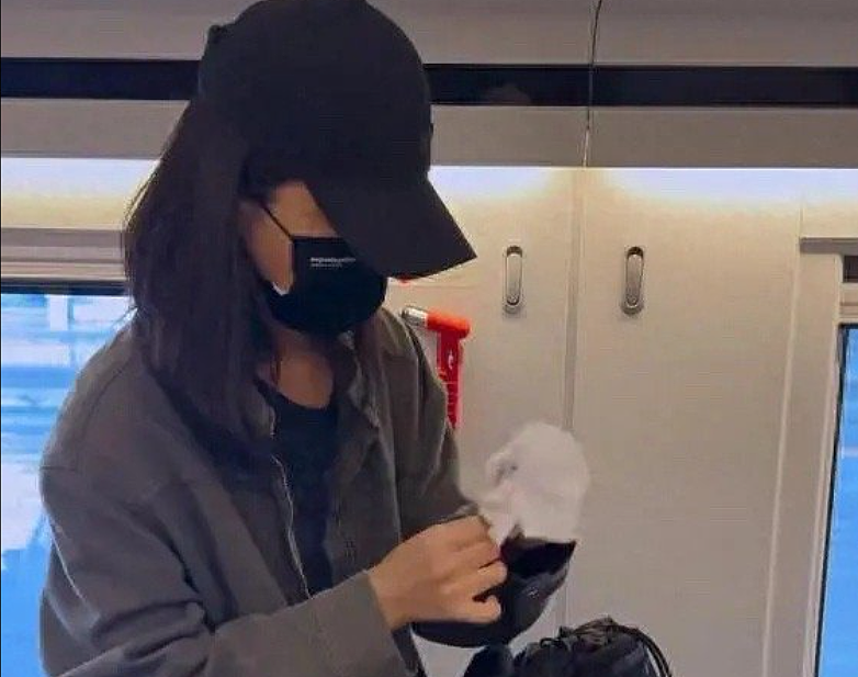 卖爆了!有店铺已售100000+,女明星也在用!网友吵翻(组图) - 9