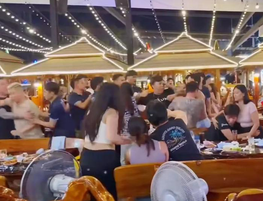 韩媒：中国人伪装韩国人在泰国打架？随后就被泰国警方“啪啪”打脸了（组图） - 1