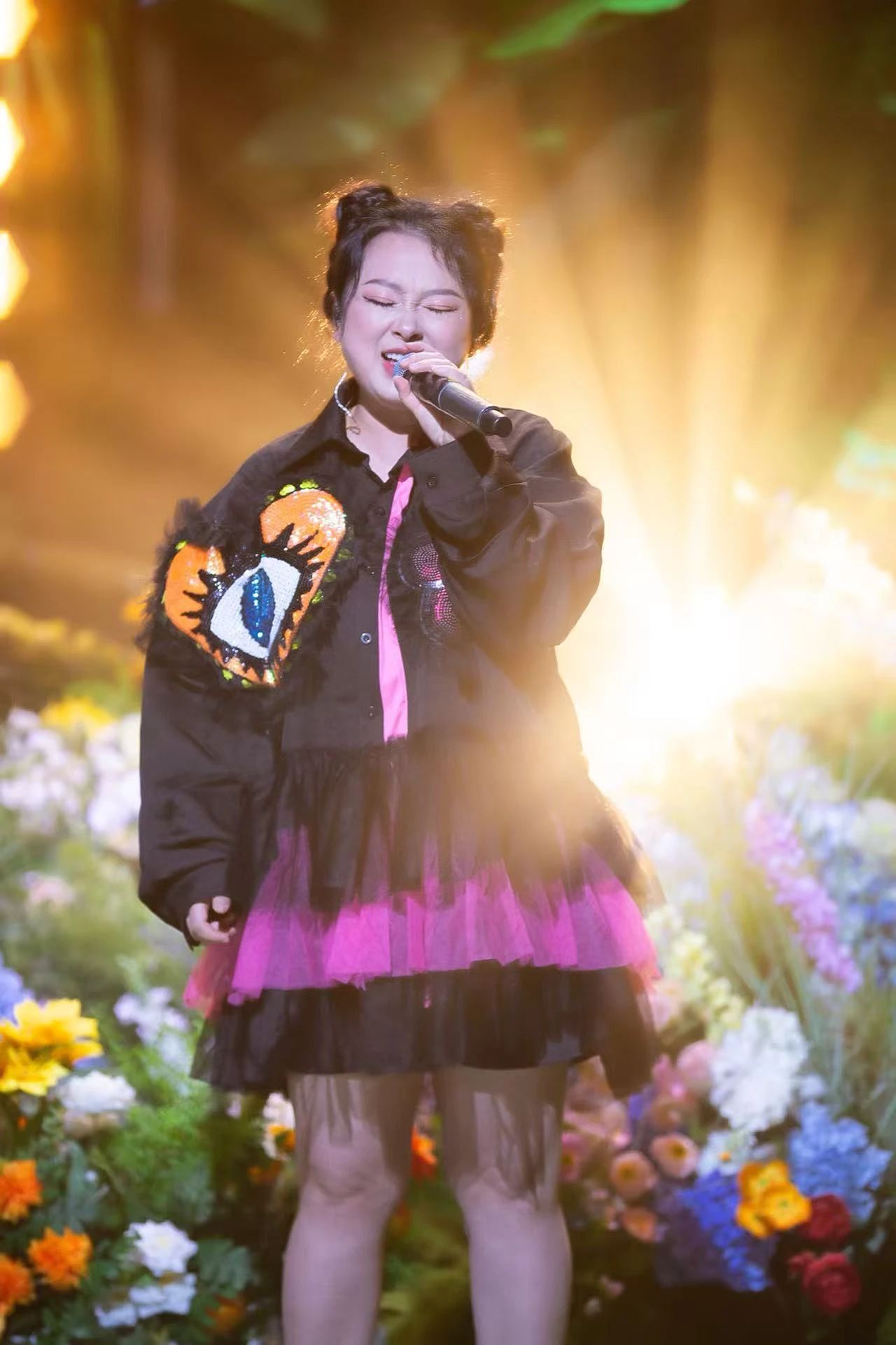 【情感】厨房里唱rap的全职宝妈杀疯了!走过离婚、负债、产后抑郁,用歌声救赎自己(组图) - 1