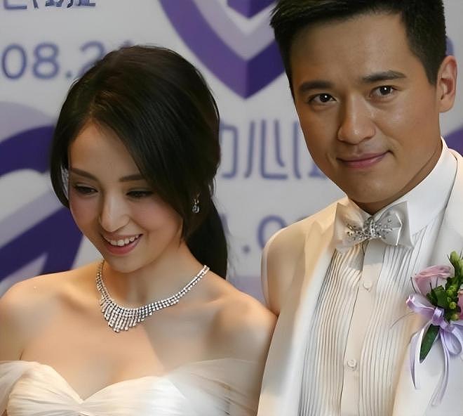 董璇再婚后自曝离婚原因：形容上段婚姻是火坑，伤害一辈子忘不了（组图） - 2