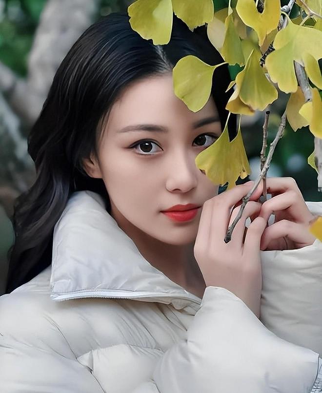 李晨懵了！曾丑闻缠身的前女友张馨予，咋走上“上坡路”了？（组图） - 3