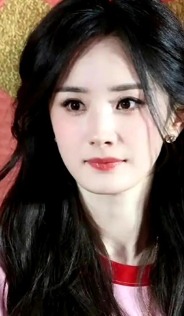 风水轮流转?今年赵丽颖影视双“扑”,杨幂靠演配角成功“翻红”(组图) - 3