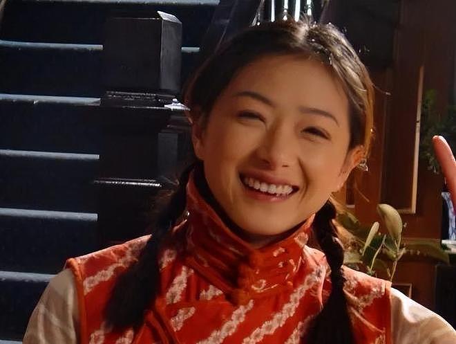 43岁万茜再破“天花板”,这一次,她让整个演艺圈“沉默”了(组图) - 10