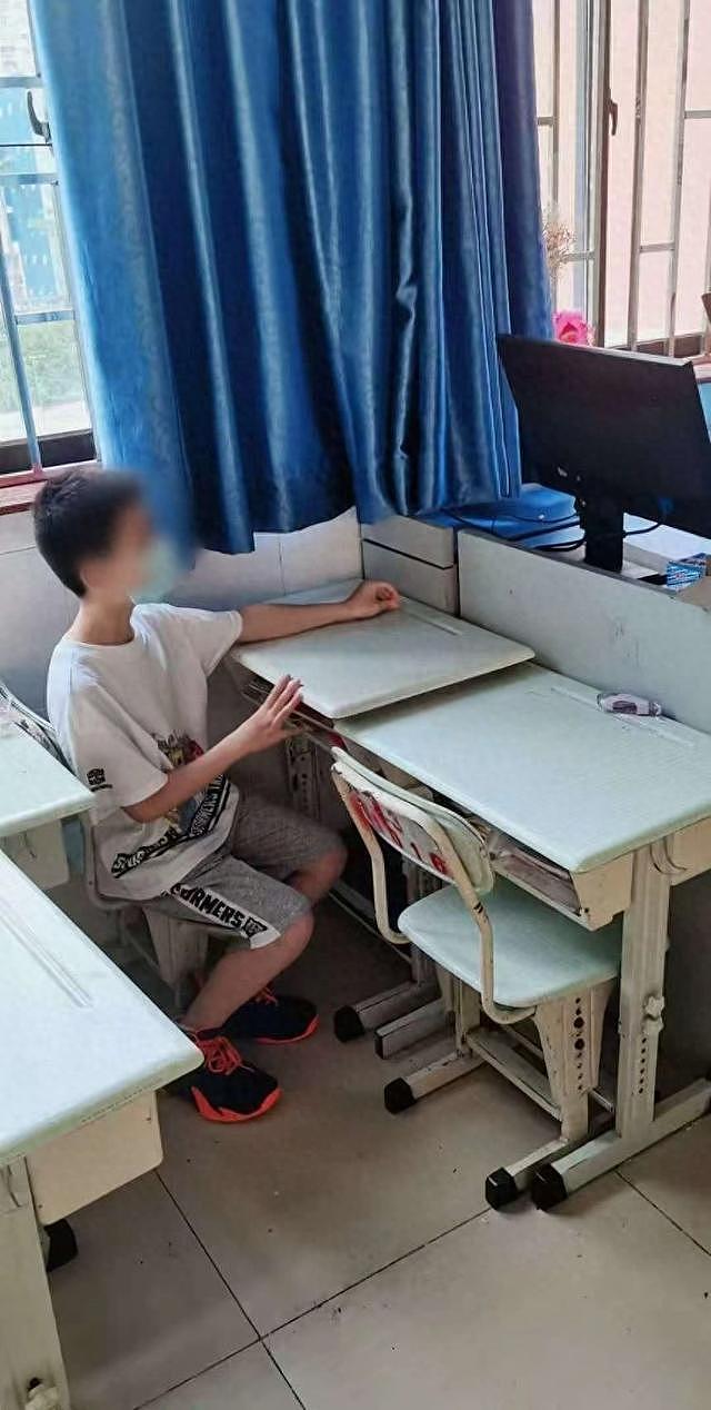 家长称儿子在校遭霸凌发帖“曝光”班主任，班主任认为遭诽谤报警未果，状告警方败诉（组图） - 1