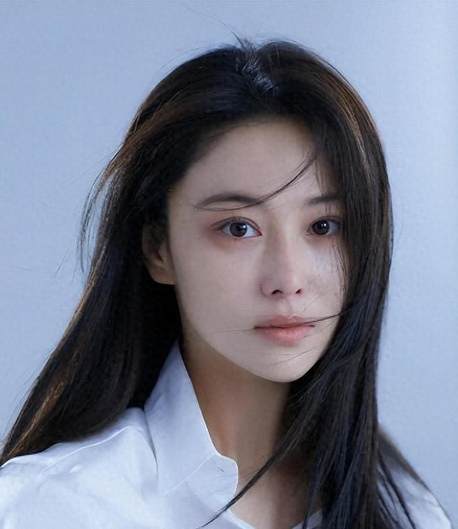 李晨懵了！曾丑闻缠身的前女友张馨予，咋走上“上坡路”了？（组图） - 2