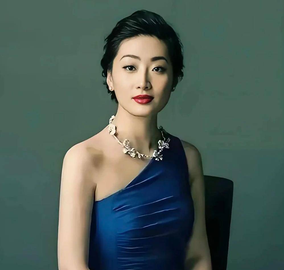 宗馥莉被亲叔指责“六亲不认”，14岁就看二房脸色的她，何谈亲情（组图） - 11