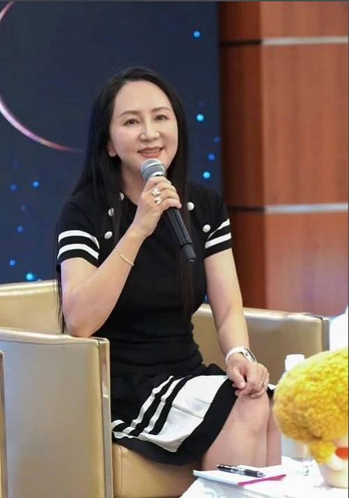同样是“长公主”,把宗馥莉和孟晚舟一对比,差距就出来了(组图) - 23