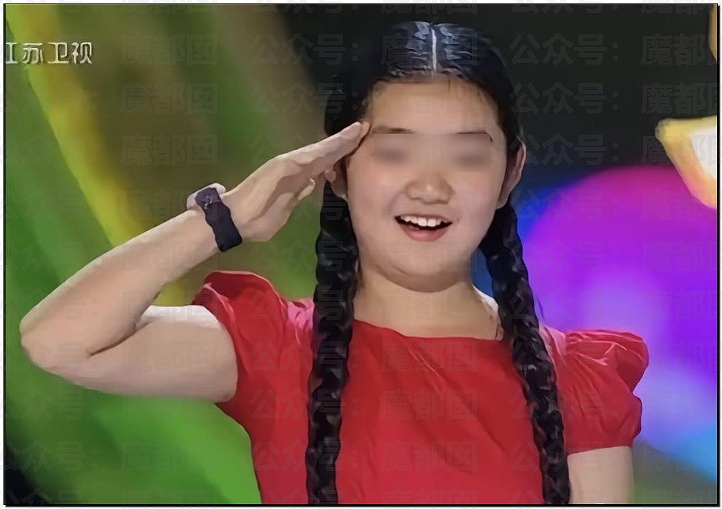 劲爆！两千万粉超级女网红蒙面坚决不露脸开演唱会引发热议（组图） - 39