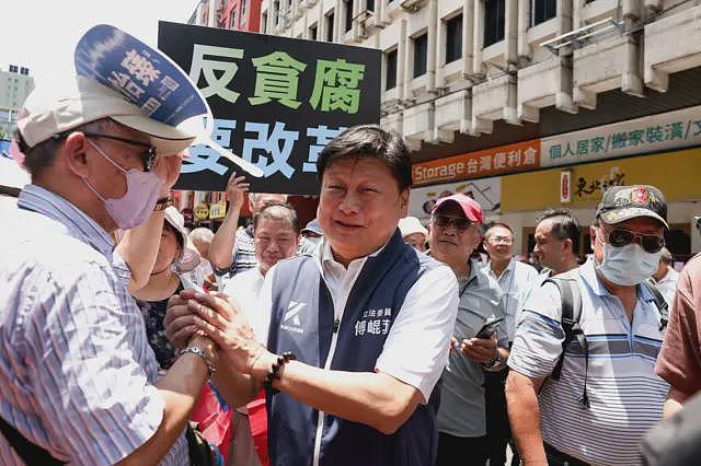 台湾“大罢免”决定24名立委去留:他们是谁?背后代表多少民意(组图) - 7