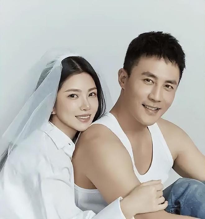 杜淳妻子谈名媛培训班,一针见血,狠狠给黄晓明叶珂出了口窝囊气(组图) - 2