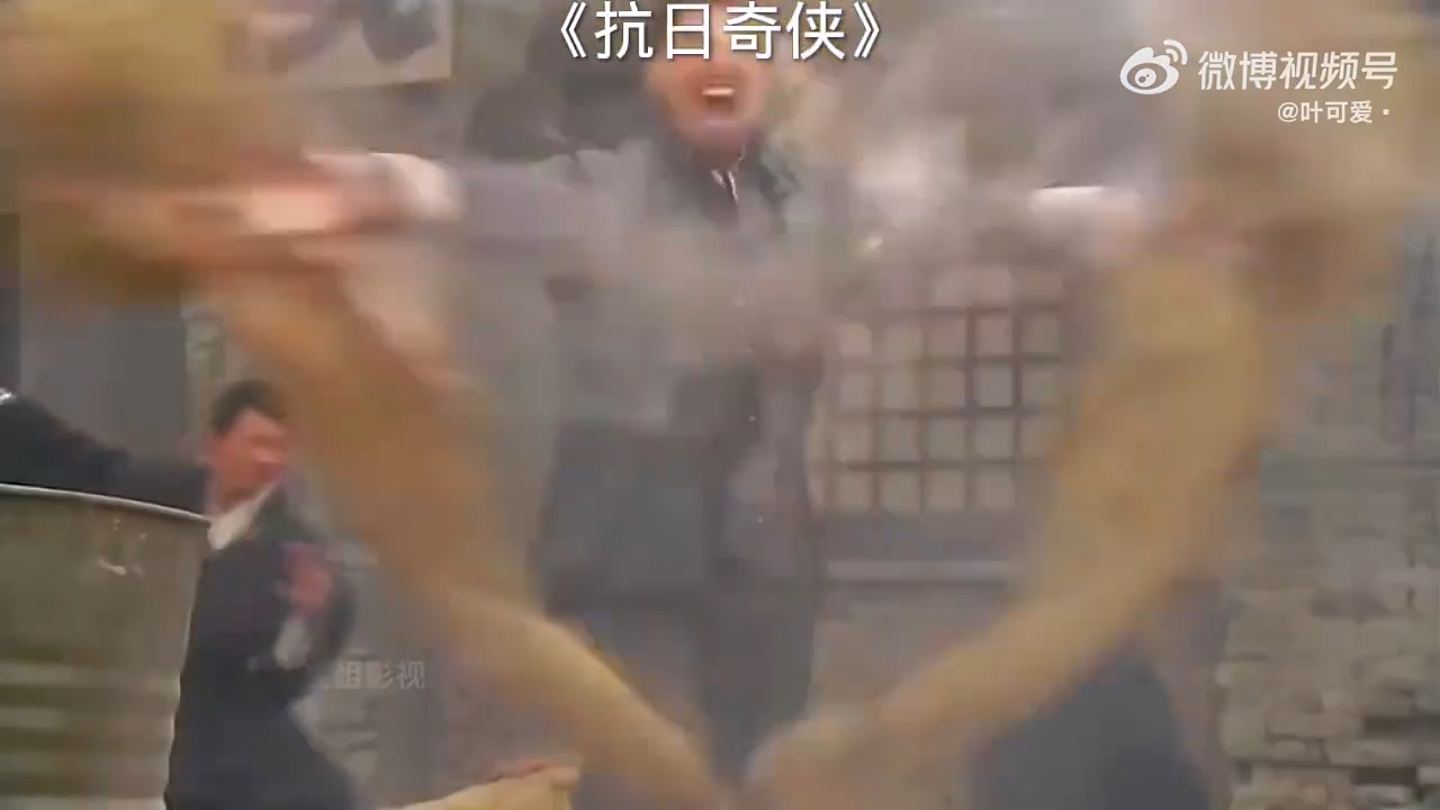 广电总局禁抗战神剧:防止低级红高级黑,摒弃敌方弱智化幼稚剧情(组图) - 1