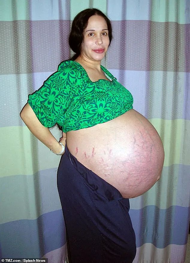 美国八胞胎妈妈口碑逆转！为养育14个孩子曾做脱衣舞娘，从被全民羞辱，到如今被孩子和网友怒赞...（组图） - 4